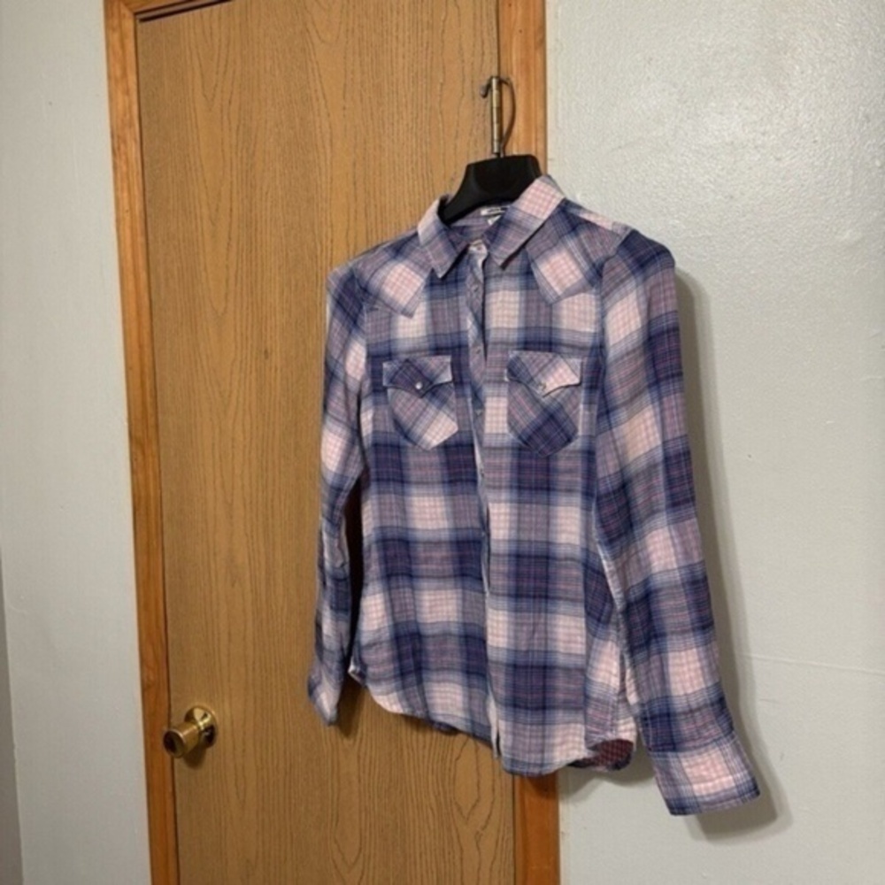 Levi's Medium w/Plaid Print Pearl Snap Long Sleeve Button-Front Shirt -EUC